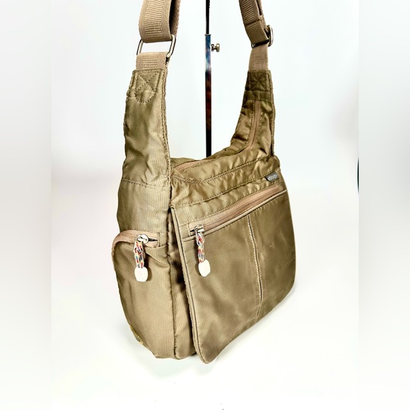 Ebags Women’s Piazza Day Crossbody Bag in sandstone - Picture 4 of 12